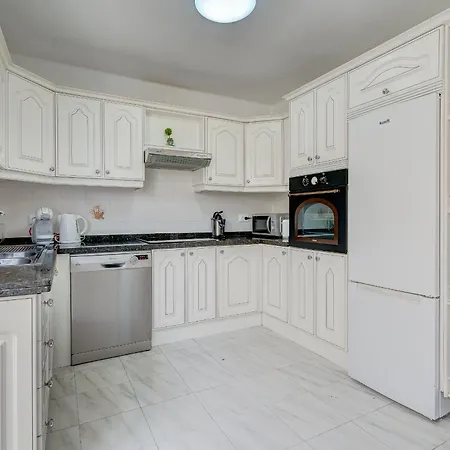 Villa Natali ,luxury 3-levels Large On Tenerife, Ocean View, Private Poo L& Barbecue Area *