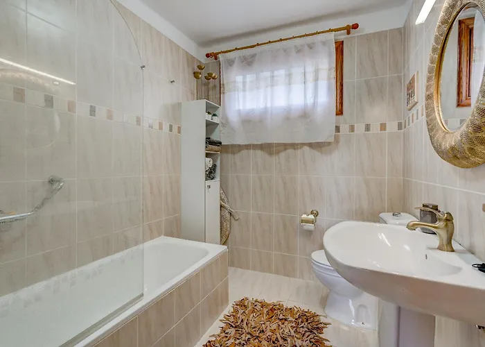 Villa Natali ,luxury 3-levels Large On Tenerife, Ocean View, Private Poo L& Barbecue Area *