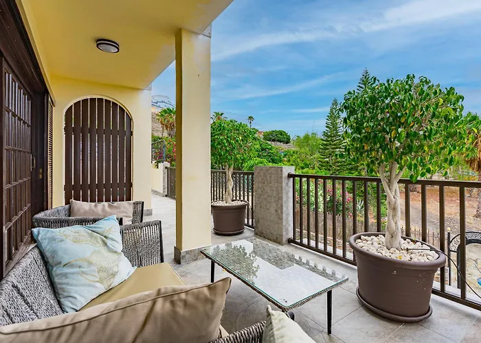 Villa Natali ,luxury 3-levels Large On Tenerife, Ocean View, Private Poo L& Barbecue Area Costa Adeje (Tenerife)