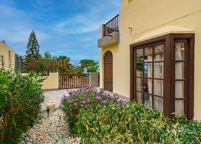 Natali ,luxury 3-levels Large On Tenerife, Ocean View, Private Poo L& Barbecue Area Costa Adeje (Tenerife)